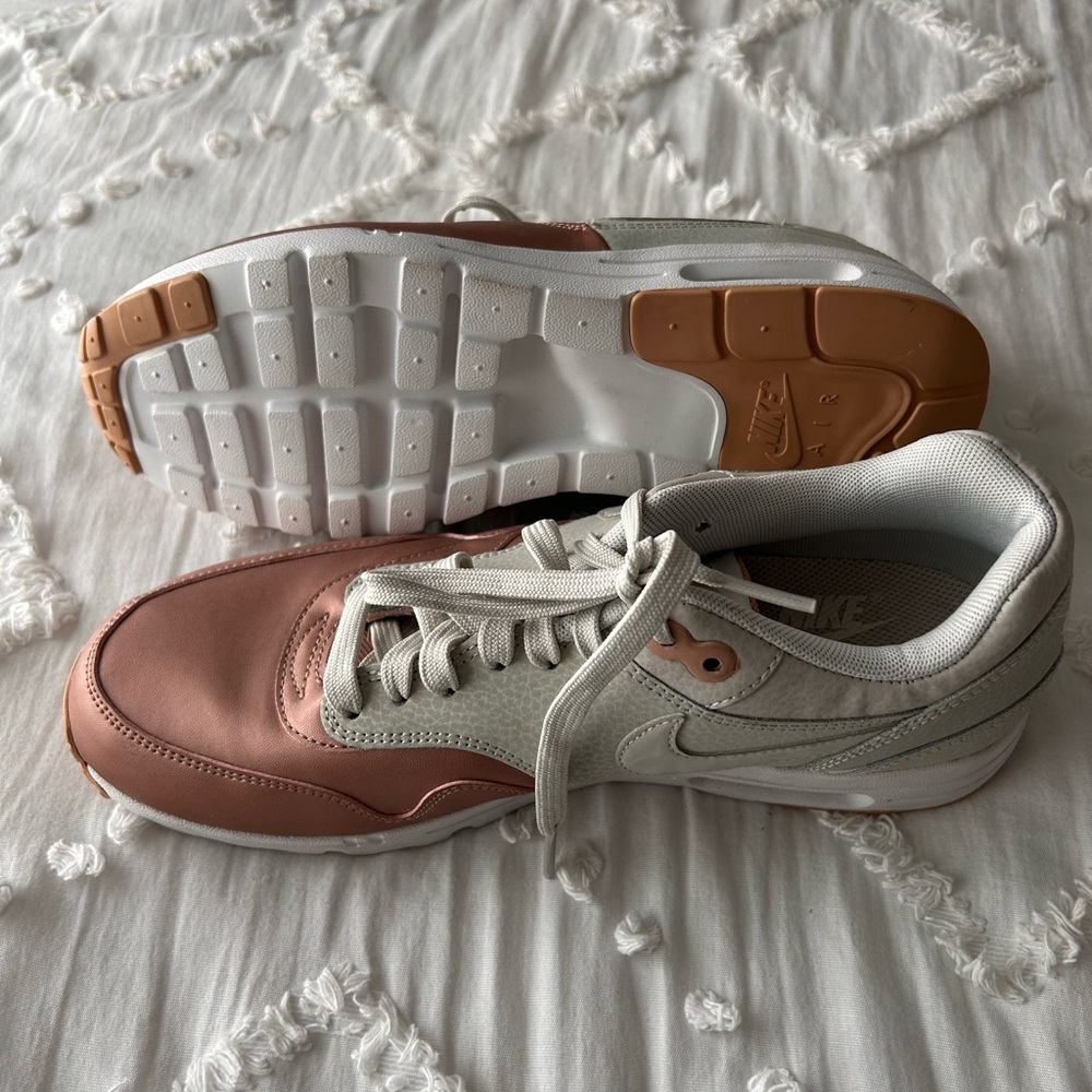 Nike Air Max Size 10 W